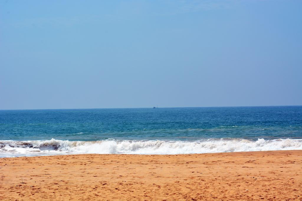 Hikkaduwa Blue Ocean Hotel Екстер'єр фото